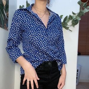 💙🌀BLUE & WHITE BUTTON SHIRT🌀💙